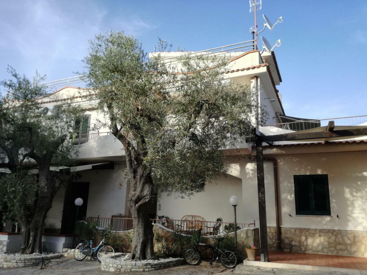 Villa Anna Residence Rodi Rodi Garganico Kültér fotó